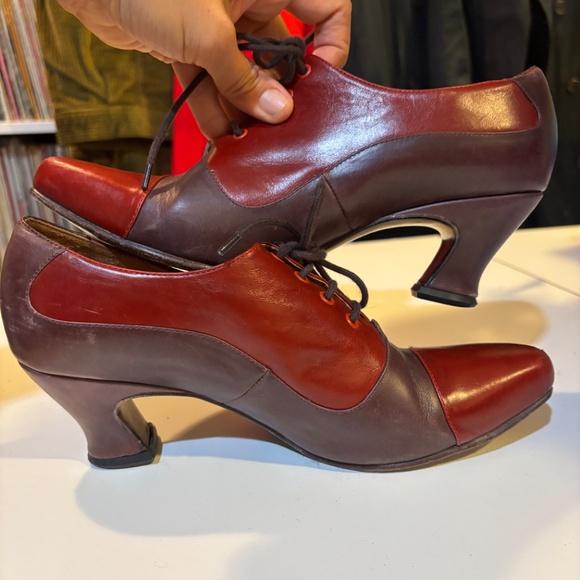 Two-tone Fluevog "secretary" loafers Sz. 7 - Picture 4 of 12